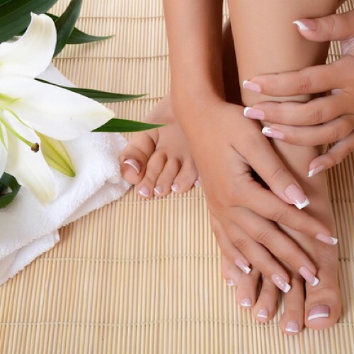 MANI & PEDI COMBO SPECIALS
